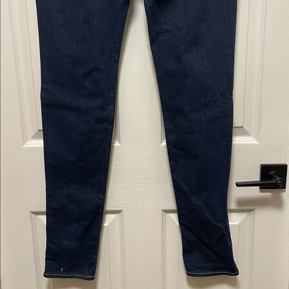True Religion | Stella | Low Rise | Skinny 
Fit | Indigo | Jean | Size 30 - Picture 10 of 16